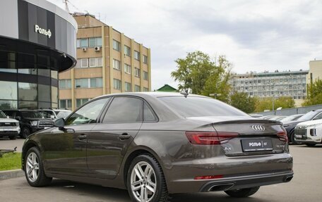 Audi A4, 2018 год, 2 235 000 рублей, 7 фотография