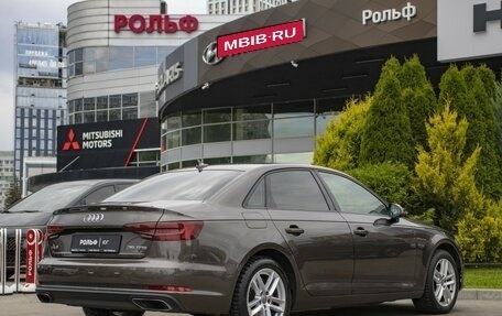 Audi A4, 2018 год, 2 235 000 рублей, 5 фотография