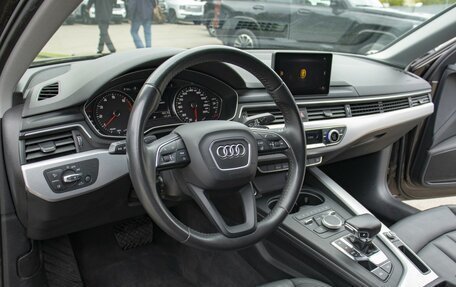 Audi A4, 2018 год, 2 235 000 рублей, 9 фотография