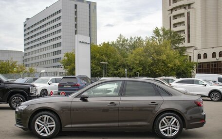 Audi A4, 2018 год, 2 235 000 рублей, 8 фотография