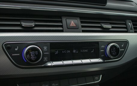 Audi A4, 2018 год, 2 235 000 рублей, 18 фотография
