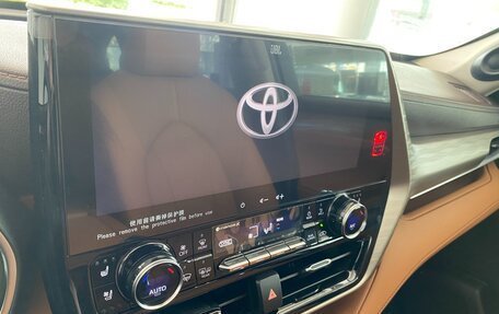 Toyota Highlander, 2025 год, 5 380 000 рублей, 10 фотография