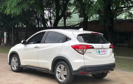 Honda Vezel, 2020 год, 1 300 000 рублей, 7 фотография