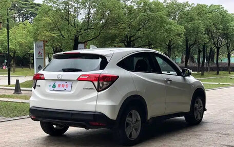 Honda Vezel, 2020 год, 1 300 000 рублей, 9 фотография