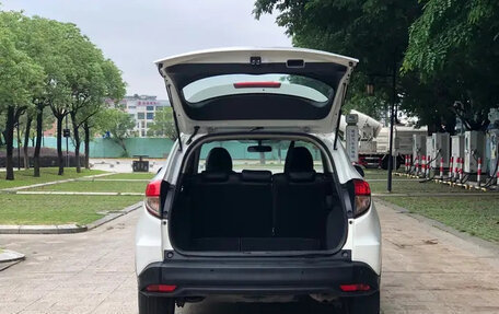 Honda Vezel, 2020 год, 1 300 000 рублей, 4 фотография