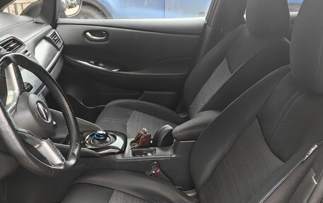 Nissan Leaf II, 2018 год, 1 800 000 рублей, 6 фотография