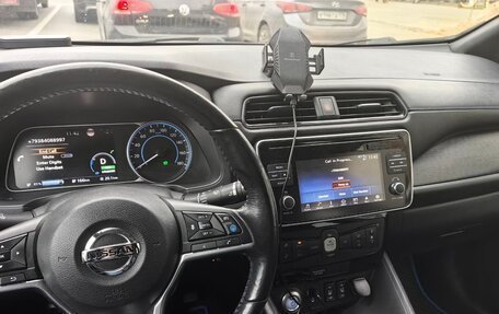 Nissan Leaf II, 2018 год, 1 800 000 рублей, 3 фотография