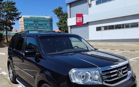 Honda Pilot III рестайлинг, 2014 год, 2 200 000 рублей, 3 фотография