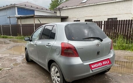 Toyota Yaris III рестайлинг, 2006 год, 480 000 рублей, 6 фотография