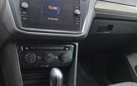 Volkswagen Tiguan II, 2018 год, 2 800 000 рублей, 11 фотография