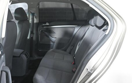 Volkswagen Jetta VI, 2006 год, 550 000 рублей, 16 фотография