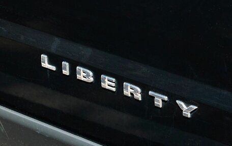 Jeep Liberty (Patriot), 2012 год, 1 100 000 рублей, 3 фотография