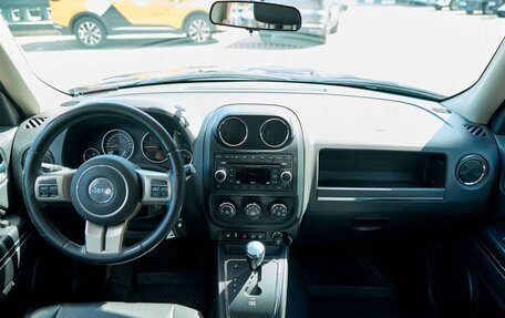 Jeep Liberty (Patriot), 2012 год, 1 100 000 рублей, 18 фотография