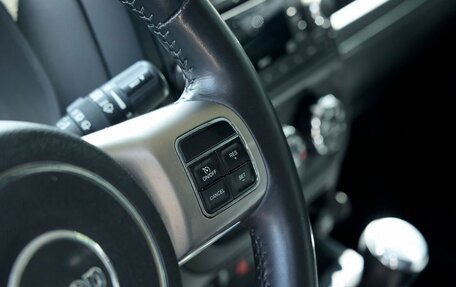 Jeep Liberty (Patriot), 2012 год, 1 100 000 рублей, 20 фотография