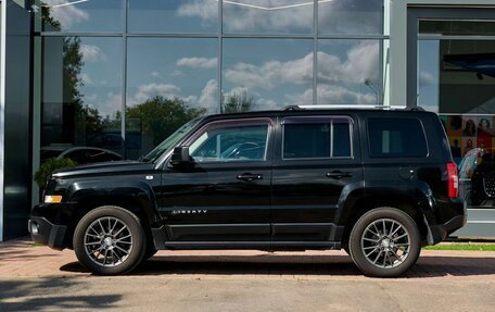 Jeep Liberty (Patriot), 2012 год, 1 100 000 рублей, 28 фотография
