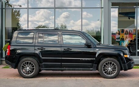 Jeep Liberty (Patriot), 2012 год, 1 100 000 рублей, 31 фотография