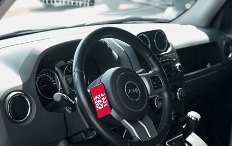 Jeep Liberty (Patriot), 2012 год, 1 100 000 рублей, 19 фотография