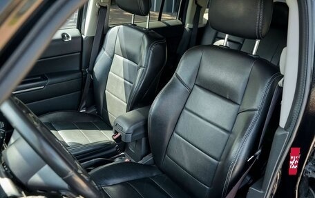 Jeep Liberty (Patriot), 2012 год, 1 100 000 рублей, 24 фотография