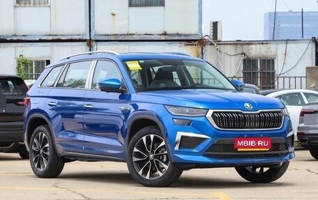 Skoda Kodiaq I, 2025 год, 3 970 000 рублей, 3 фотография