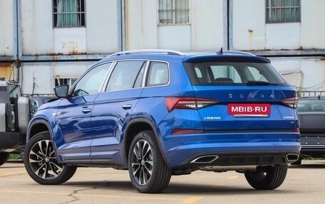 Skoda Kodiaq I, 2025 год, 3 970 000 рублей, 5 фотография