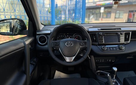 Toyota RAV4, 2015 год, 2 590 000 рублей, 26 фотография