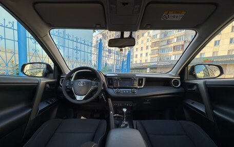 Toyota RAV4, 2015 год, 2 590 000 рублей, 32 фотография