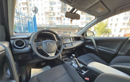 Toyota RAV4, 2015 год, 2 590 000 рублей, 31 фотография