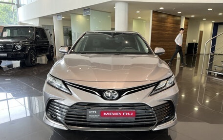 Toyota Camry, 2022 год, 3 254 000 рублей, 2 фотография