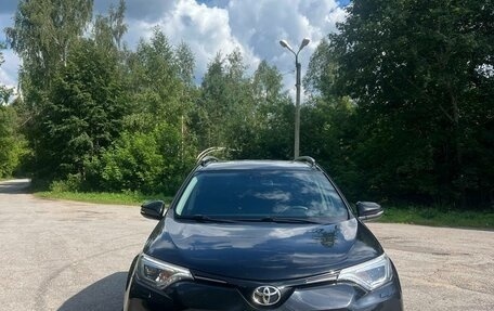 Toyota RAV4, 2018 год, 2 280 000 рублей, 10 фотография