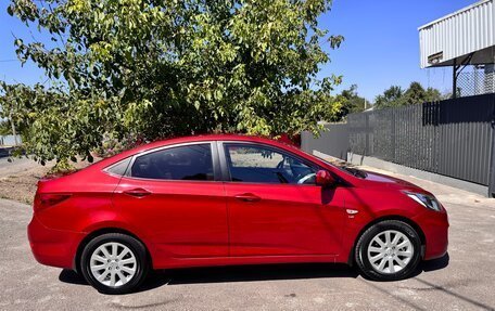 Hyundai Solaris II рестайлинг, 2011 год, 770 000 рублей, 14 фотография