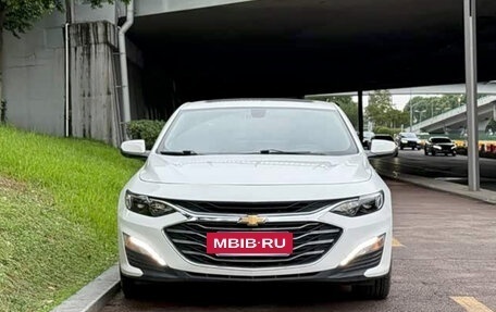 Chevrolet Malibu IX, 2022 год, 1 550 900 рублей, 2 фотография