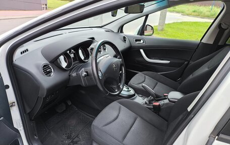 Peugeot 408 I рестайлинг, 2013 год, 650 000 рублей, 9 фотография