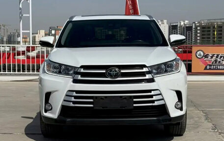 Toyota Highlander III, 2021 год, 3 050 999 рублей, 2 фотография
