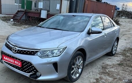 Toyota Camry, 2017 год, 2 700 000 рублей, 2 фотография