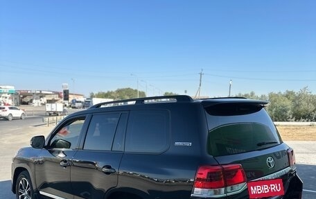 Toyota Land Cruiser 200, 2010 год, 2 950 000 рублей, 3 фотография
