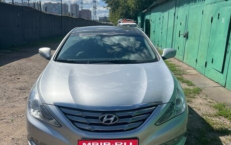 Hyundai Sonata VI, 2012 год, 1 250 000 рублей, 1 фотография