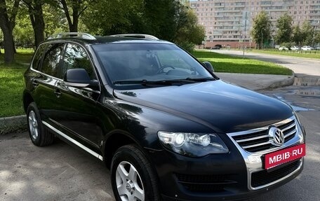 Volkswagen Touareg III, 2007 год, 950 000 рублей, 1 фотография