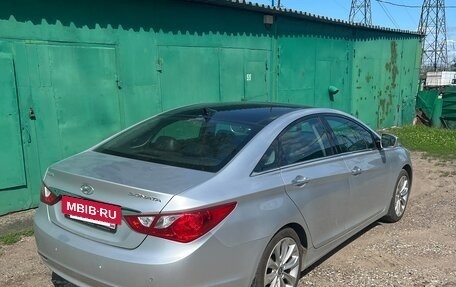 Hyundai Sonata VI, 2012 год, 1 250 000 рублей, 4 фотография