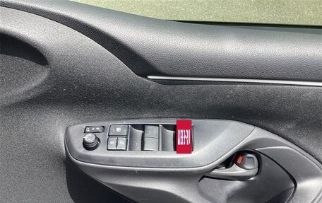 Toyota Yaris, 2021 год, 845 000 рублей, 7 фотография