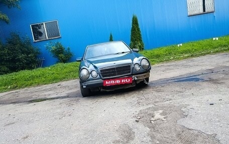 Mercedes-Benz E-Класс, 1996 год, 110 000 рублей, 3 фотография