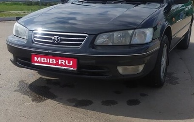 Toyota Camry, 2001 год, 675 000 рублей, 1 фотография