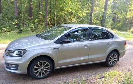 Volkswagen Polo VI (EU Market), 2018 год, 1 100 000 рублей, 3 фотография