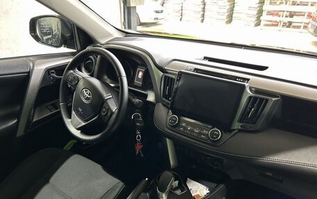 Toyota RAV4, 2016 год, 2 350 000 рублей, 9 фотография