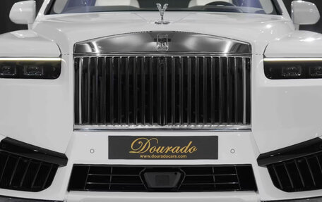 Rolls-Royce Cullinan, 2025 год, 50 000 000 рублей, 10 фотография