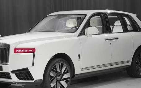 Rolls-Royce Cullinan, 2025 год, 50 000 000 рублей, 3 фотография