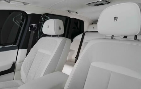Rolls-Royce Cullinan, 2025 год, 50 000 000 рублей, 19 фотография