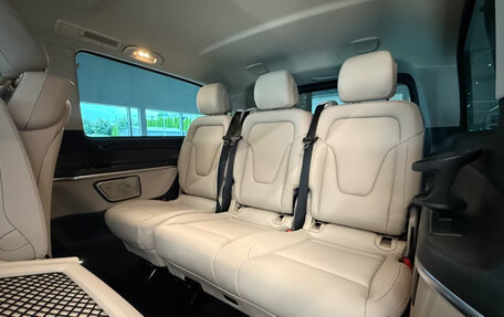 Mercedes-Benz V-Класс, 2025 год, 14 000 000 рублей, 16 фотография