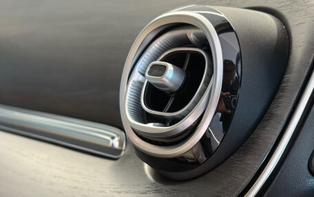 Mercedes-Benz V-Класс, 2025 год, 14 000 000 рублей, 19 фотография