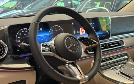 Mercedes-Benz V-Класс, 2025 год, 14 000 000 рублей, 11 фотография