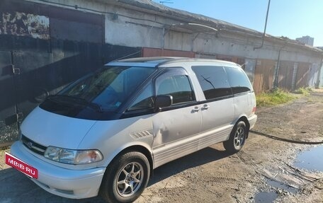 Toyota Estima III рестайлинг -2, 1999 год, 470 000 рублей, 3 фотография